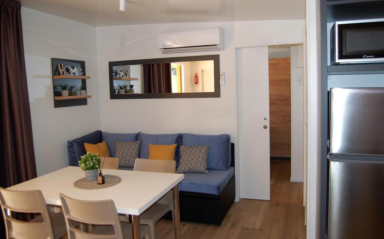 Mobile Home Sole Biograd Na Moru Extérieur photo
