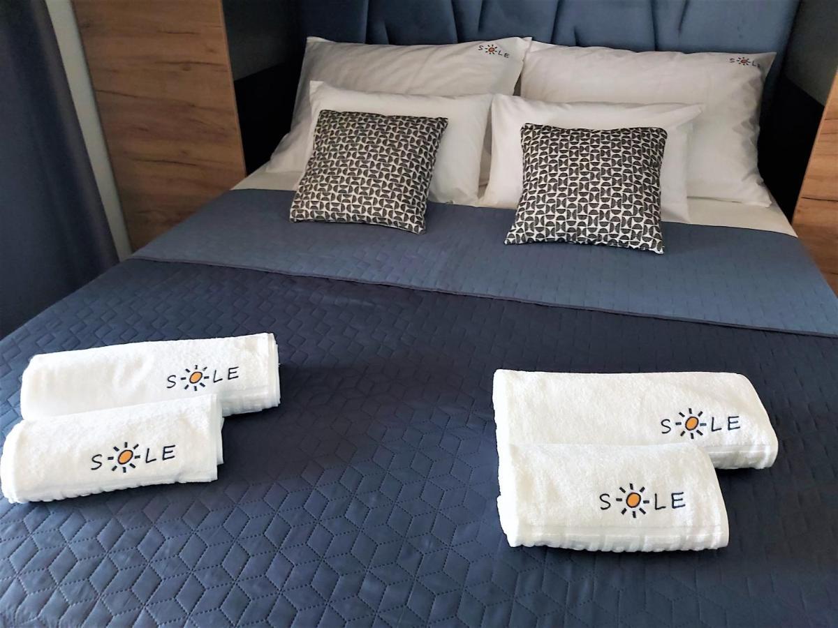 Mobile Home Sole Biograd Na Moru Extérieur photo