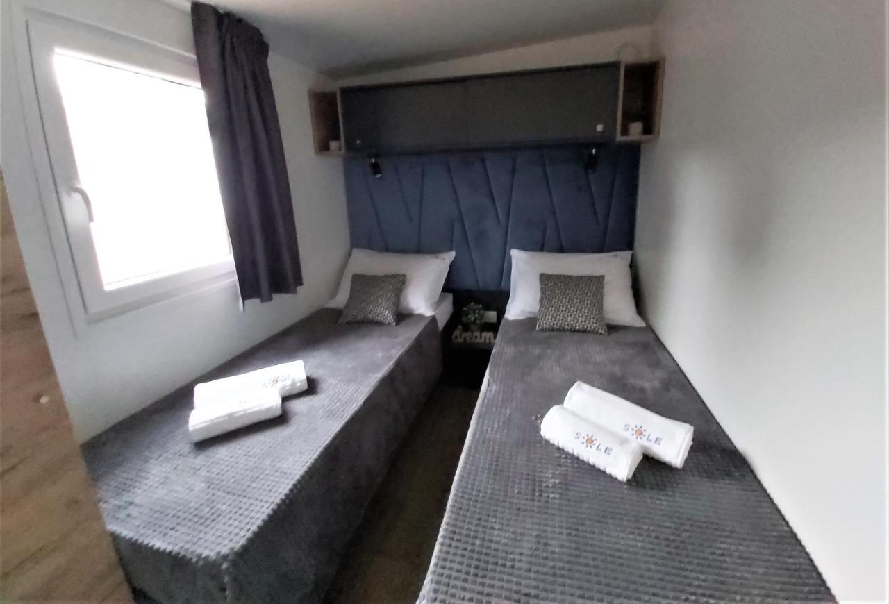 Mobile Home Sole Biograd Na Moru Extérieur photo